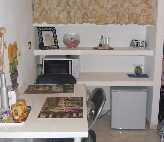 לינה וארוחת בוקר Pinotta's House